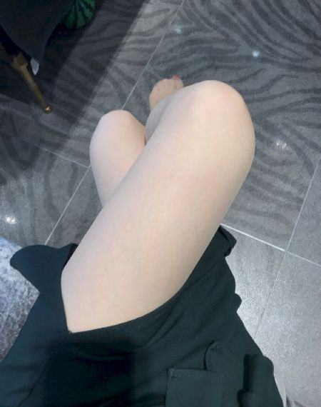 调教放荡丝袜美腿老师的导演是谁